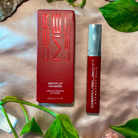 4/$50 Dermelect Smooth Lip Volumizer - Lip Plumper - Picture 1 of 2